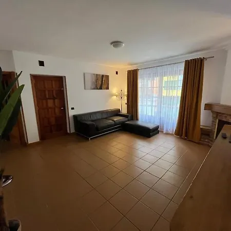 Centro Toscal 3 Dorm Patio Cocina דירה לוס ריאלחוס